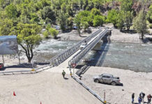Inauguran puentes mecano en San Fabián que terminan con décadas de aislamiento