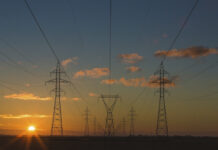 “Una nueva era de mayor consumo eléctrico”: ¿cómo avanza la instalación de data centers en Chile?