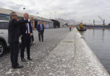 Embajador de Estados Unidos conoce en terreno rol estratégico del Puerto de Antofagasta