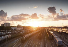 Concesiones ferroviarias: eje estructural para la logística de carga en Chile