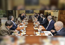 Autoridades de transportes se reúnen con actores claves del sector logístico